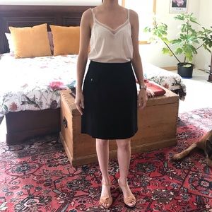 J. MCLAUGHLIN black wool career skirt. Size 0